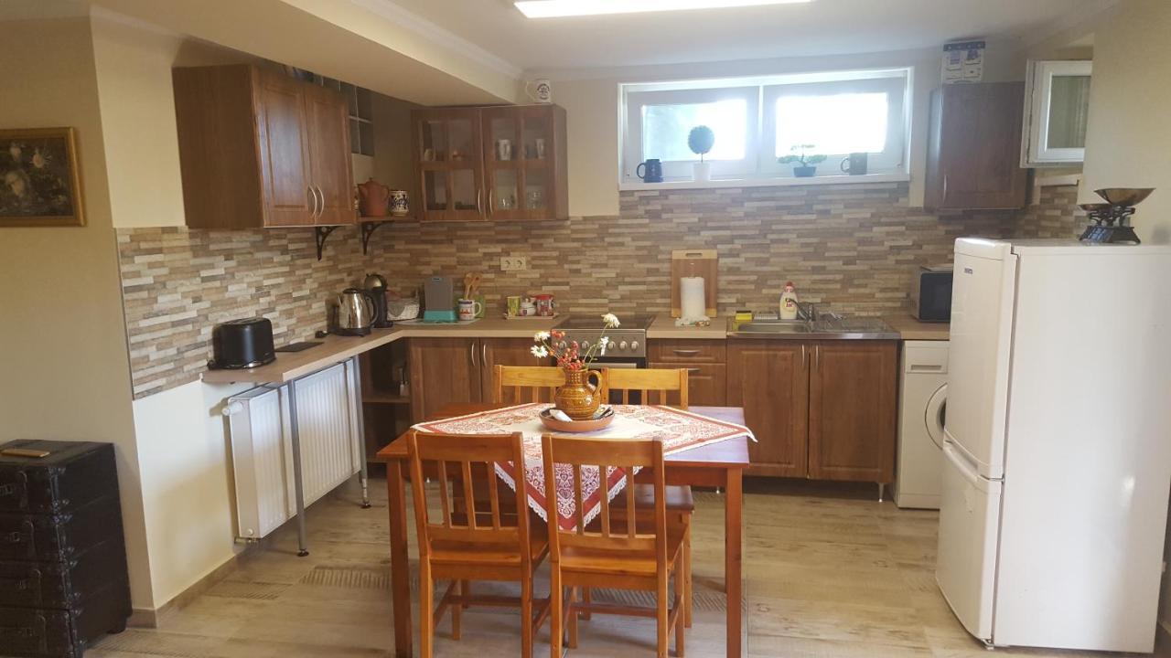Gyoengyvirag Apartman Keszthely Exterior photo